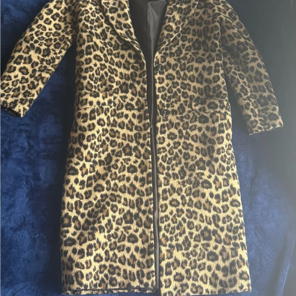 Express XS Leopard Print Teddy Button Coat - Picture 7 of 8